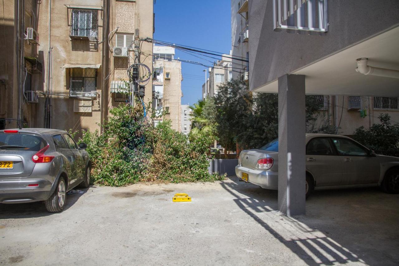 Apartments4You Maya Bat Yam Exterior foto