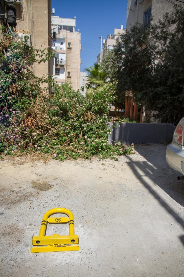 Apartments4You Maya Bat Yam Exterior foto