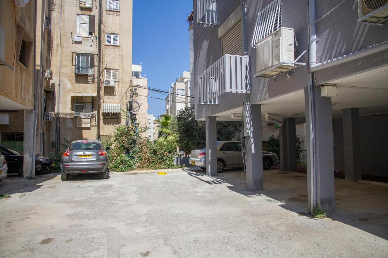 Apartments4You Maya Bat Yam Exterior foto